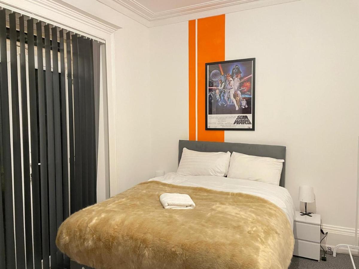 Отель St Peter'S Shared House Бирмингем Экстерьер фото
