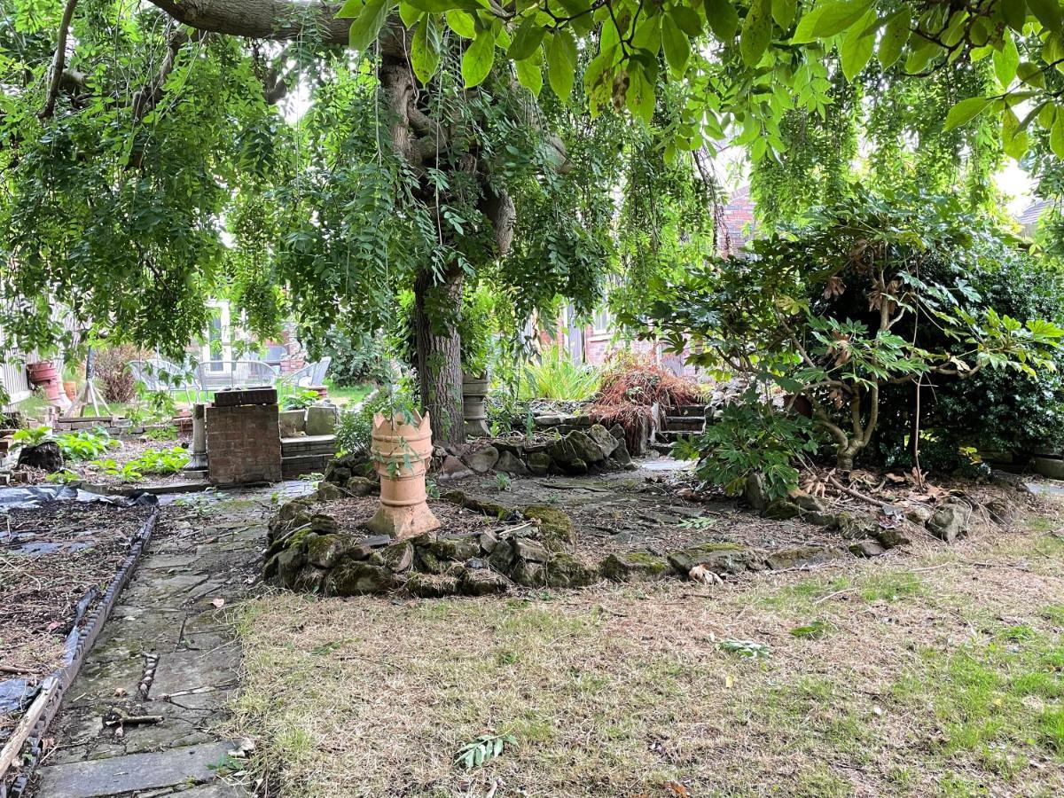 Отель St Peter'S Shared House Бирмингем Экстерьер фото